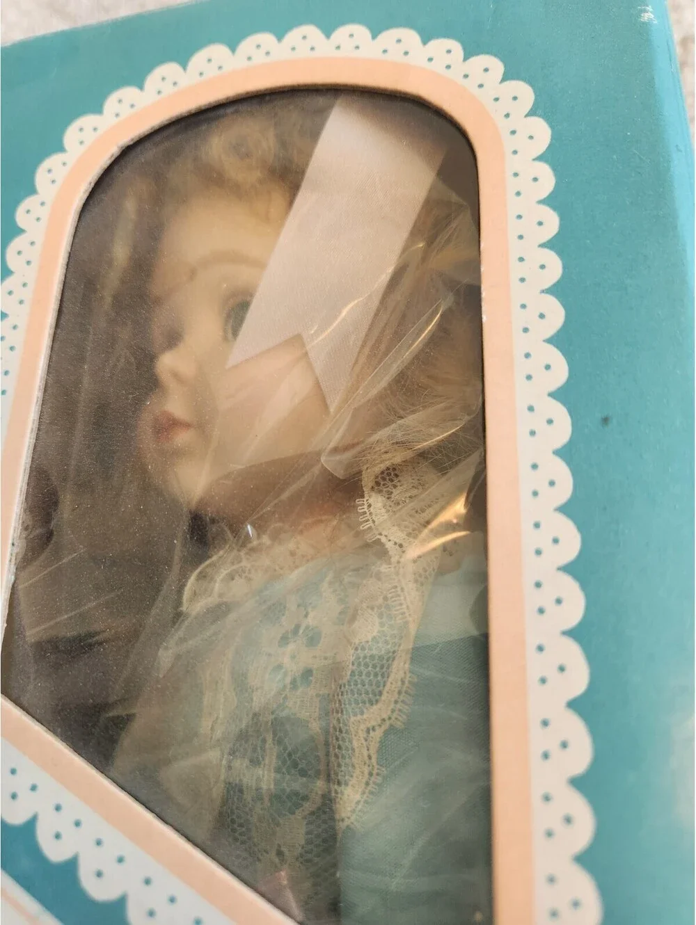 Sweetheart Doll Arianne Porcelain Collector Blue Dress Green Eyes Vintage NIB
